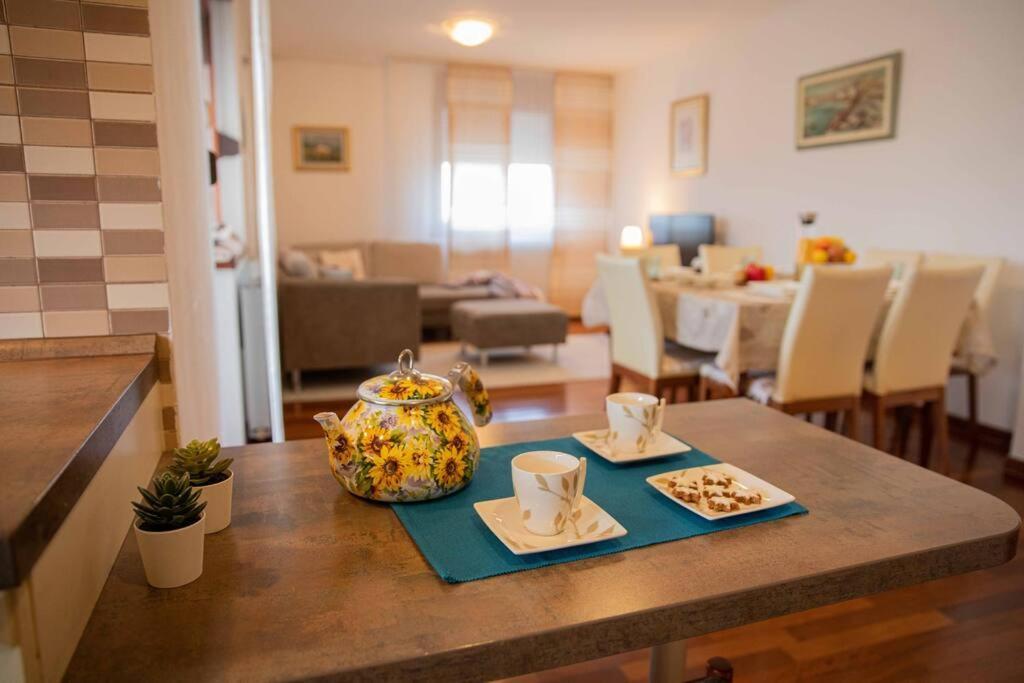 Sunny day -Arena Zagreb , 2 bathrooms, 102m², Eksteriør bilde